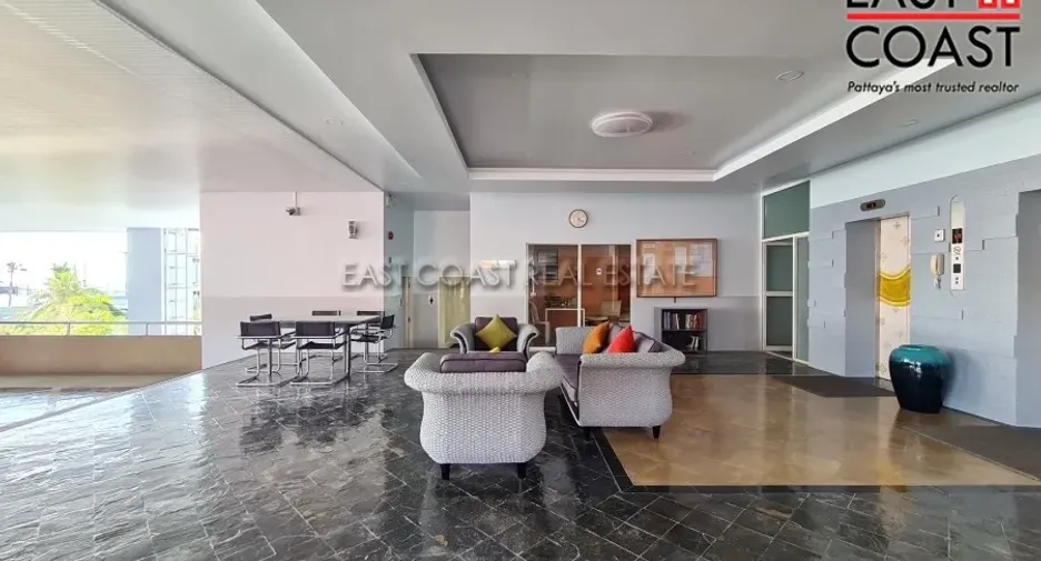For rent 4 bedrooms condo in Jomtien, Pattaya