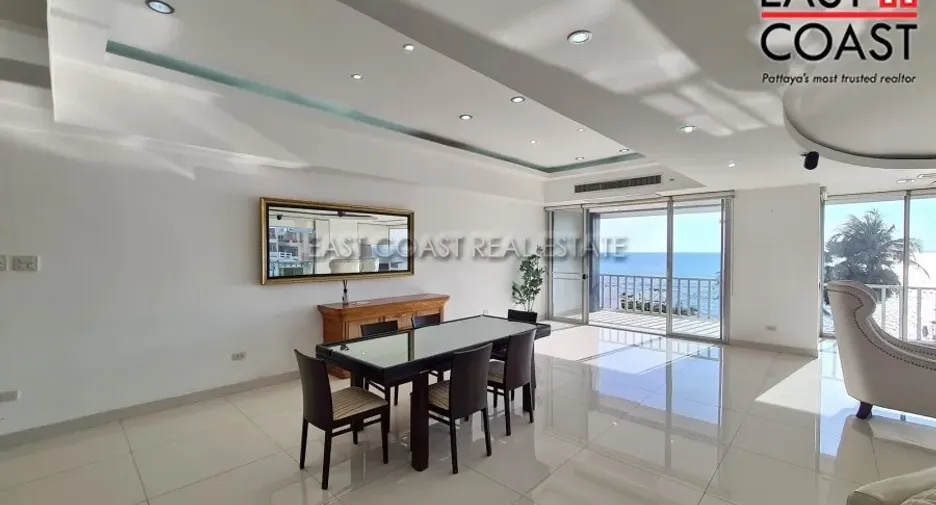 For rent 4 bedrooms condo in Jomtien, Pattaya