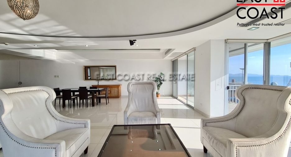 For rent 4 bedrooms condo in Jomtien, Pattaya