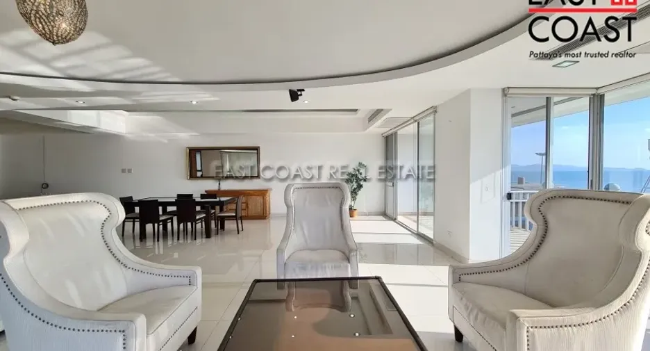 For rent 4 bedrooms condo in Jomtien, Pattaya