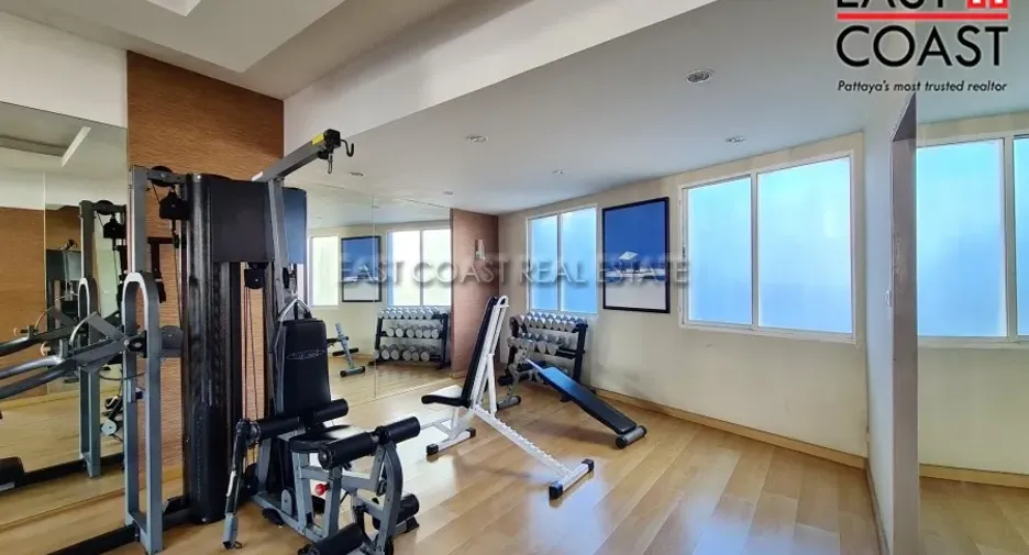 For rent 4 bedrooms condo in Jomtien, Pattaya