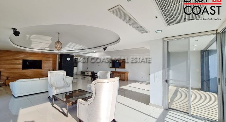 For rent 4 bedrooms condo in Jomtien, Pattaya