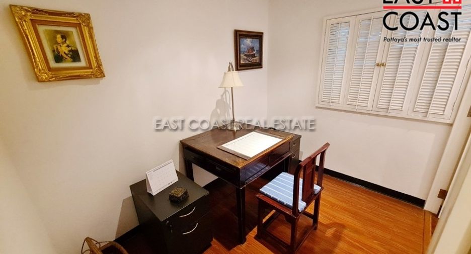 For rent 2 bedrooms condo in North Pattaya, Pattaya