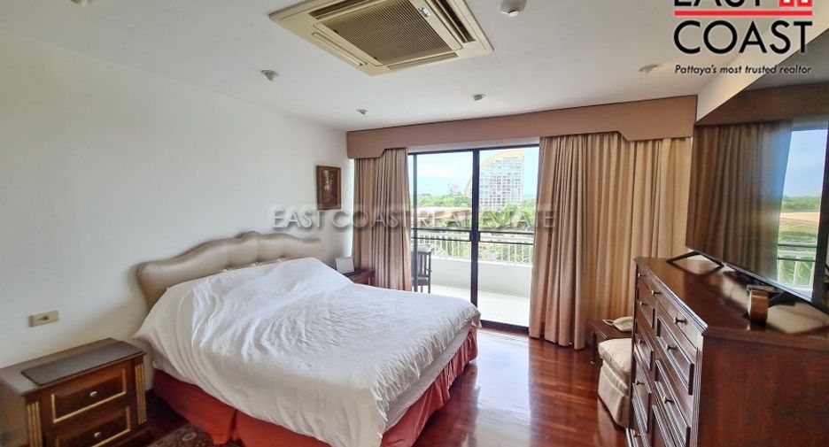 For rent 2 bedrooms condo in North Pattaya, Pattaya