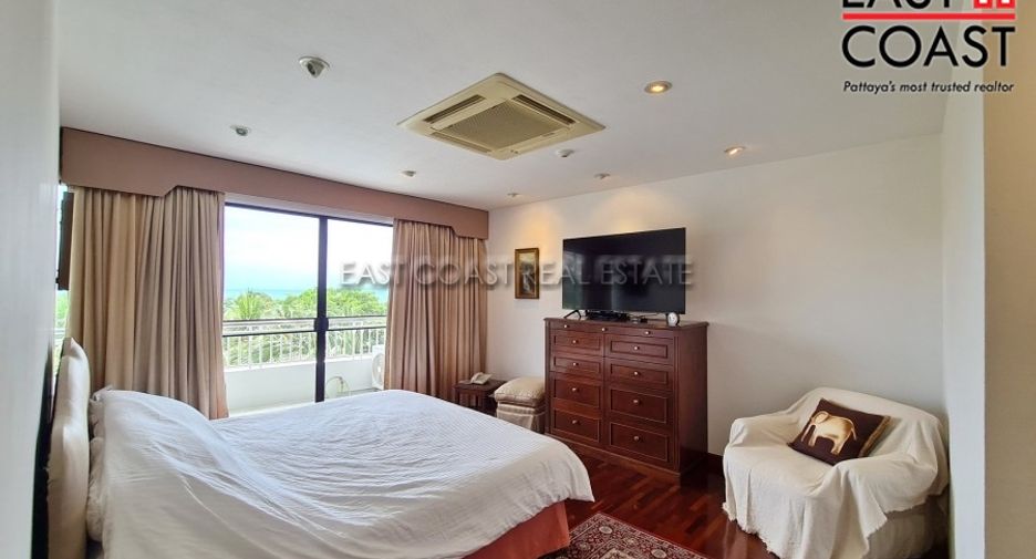 For rent 2 bedrooms condo in North Pattaya, Pattaya