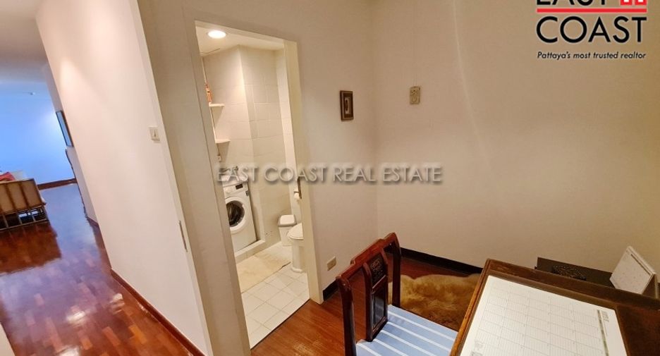 For rent 2 bedrooms condo in North Pattaya, Pattaya