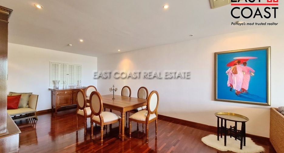 For rent 2 bedrooms condo in North Pattaya, Pattaya