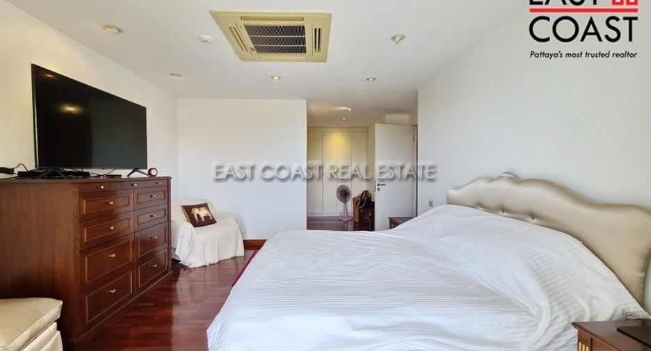 For rent 2 bedrooms condo in North Pattaya, Pattaya