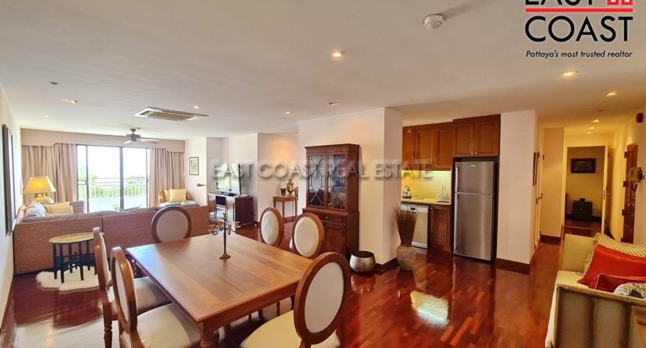 For rent 2 bedrooms condo in North Pattaya, Pattaya