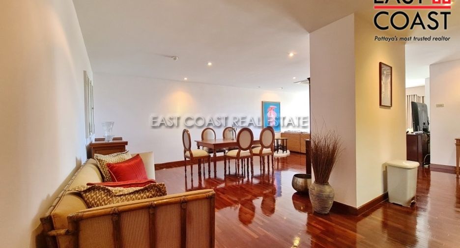 For rent 2 bedrooms condo in North Pattaya, Pattaya