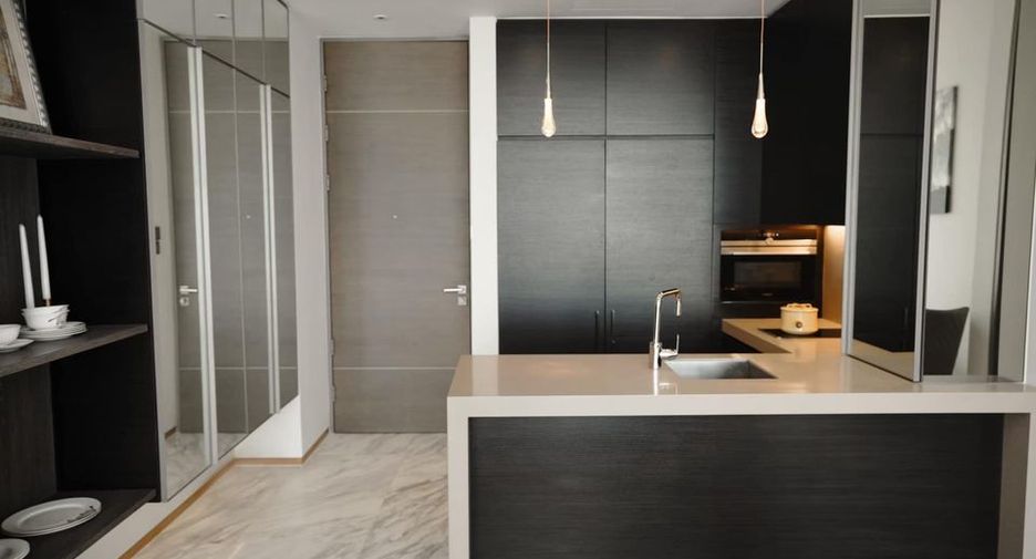 For rent 1 bed condo in Sathon, Bangkok