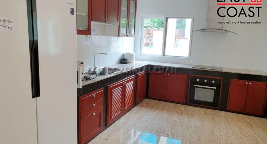 For rent 4 bedrooms house in East Pattaya, Pattaya