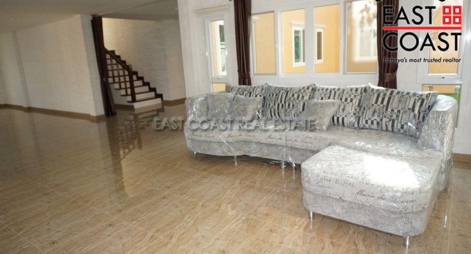 For rent 4 bedrooms house in East Pattaya, Pattaya
