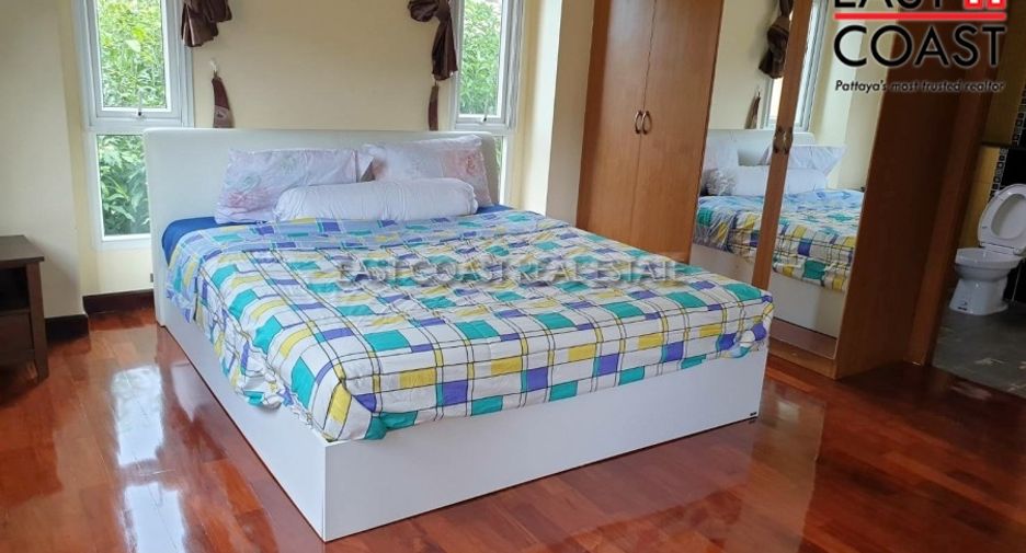 For rent 4 bedrooms house in East Pattaya, Pattaya