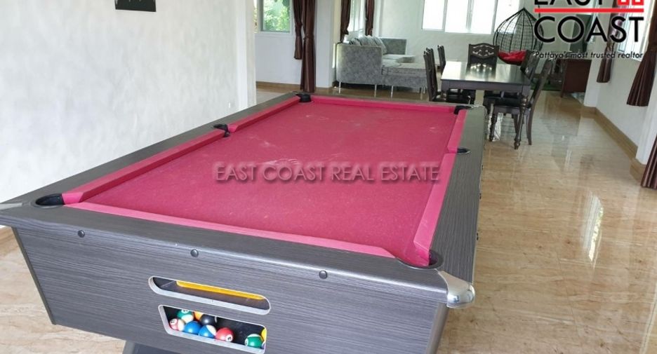 For rent 4 bedrooms house in East Pattaya, Pattaya