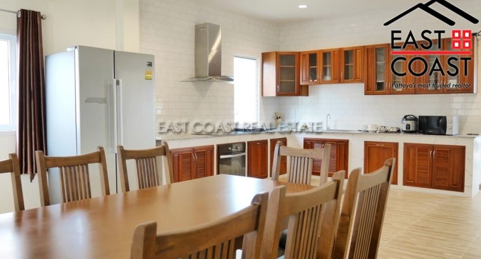 For rent 4 bedrooms house in East Pattaya, Pattaya