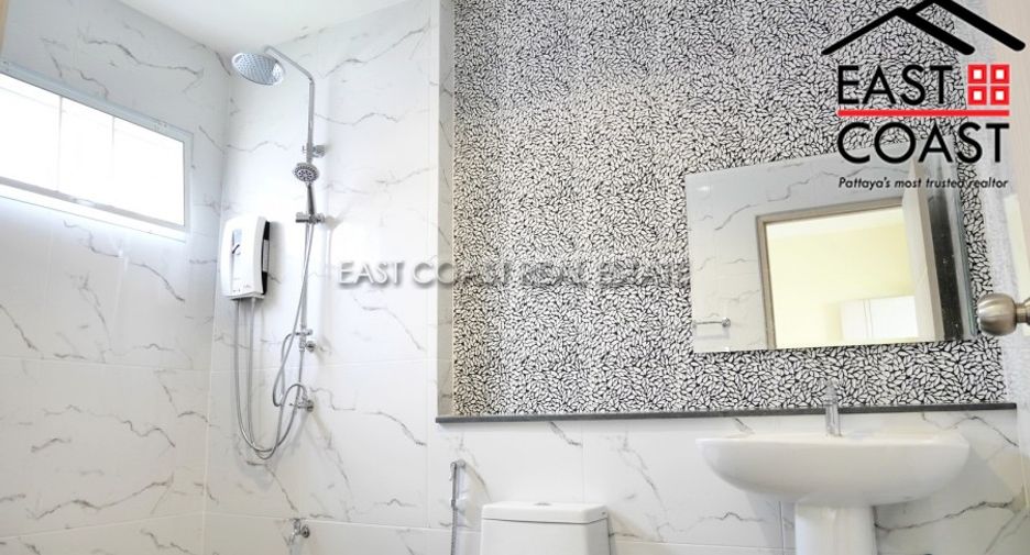 For rent 4 bedrooms house in East Pattaya, Pattaya