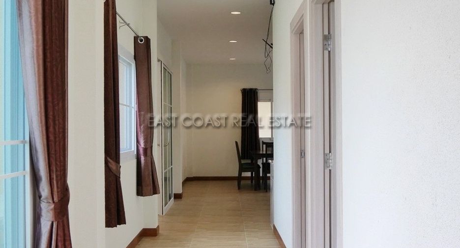 For rent 4 bedrooms house in East Pattaya, Pattaya
