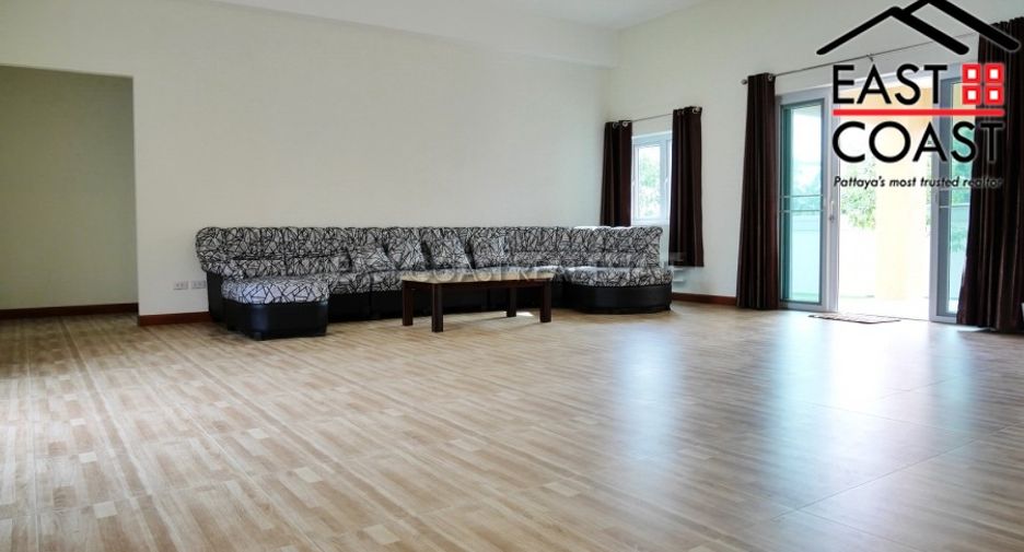 For rent 4 bedrooms house in East Pattaya, Pattaya