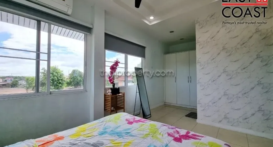 Casa en alquiler de 3 habitaciones en Mueang Rayong, Rayong