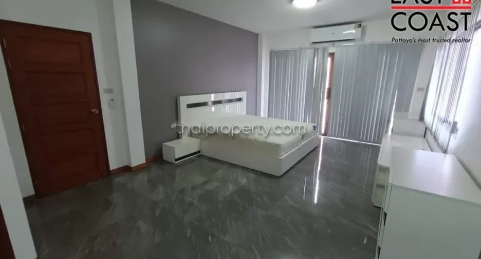 For rent 4 bedrooms house in Bang Lamung, Chonburi