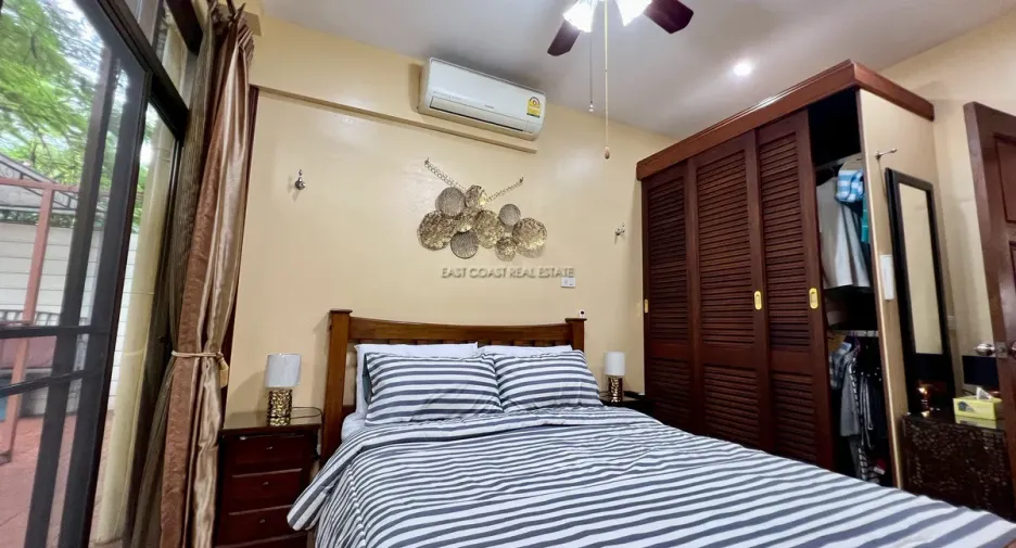 For rent 2 bedrooms condo in Bang Lamung, Chonburi