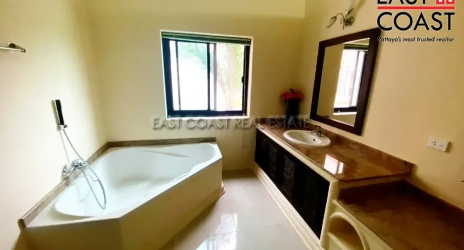 For rent 3 bedrooms house in Bang Lamung, Chonburi