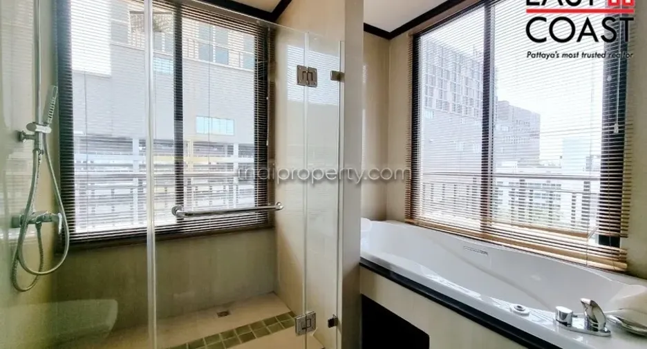 For rent 2 bedrooms condo in Bang Lamung, Chonburi