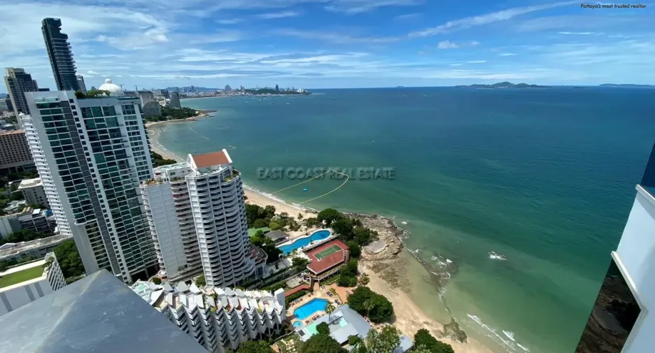 For rent 2 bedrooms condo in Bang Lamung, Chonburi