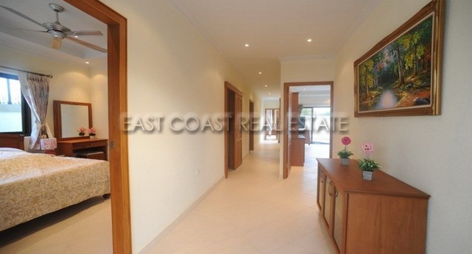 For rent 5 bedrooms house in Jomtien, Pattaya