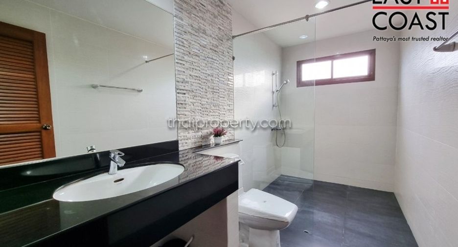Casa en alquiler de 3 habitaciones en Huay Yai, Pattaya