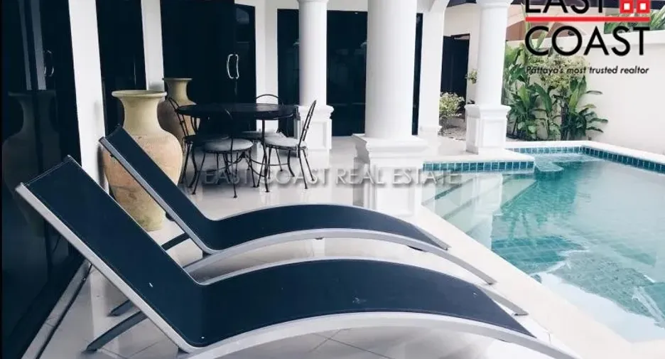 Casa en alquiler de 3 habitaciones en Sattahip, Pattaya