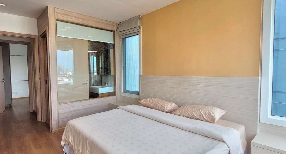 For rent 2 bedrooms condo in Khlong Toei, Bangkok