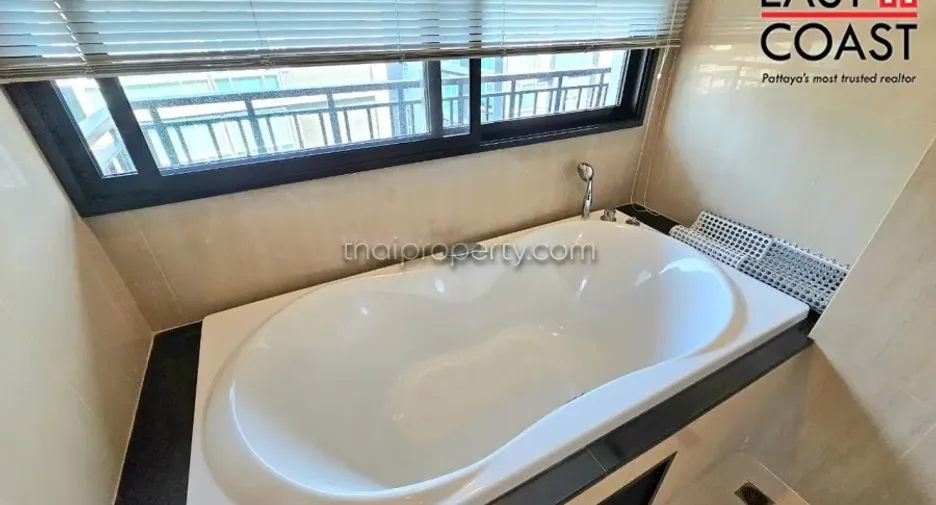 For rent 2 bedrooms condo in Bang Lamung, Chonburi