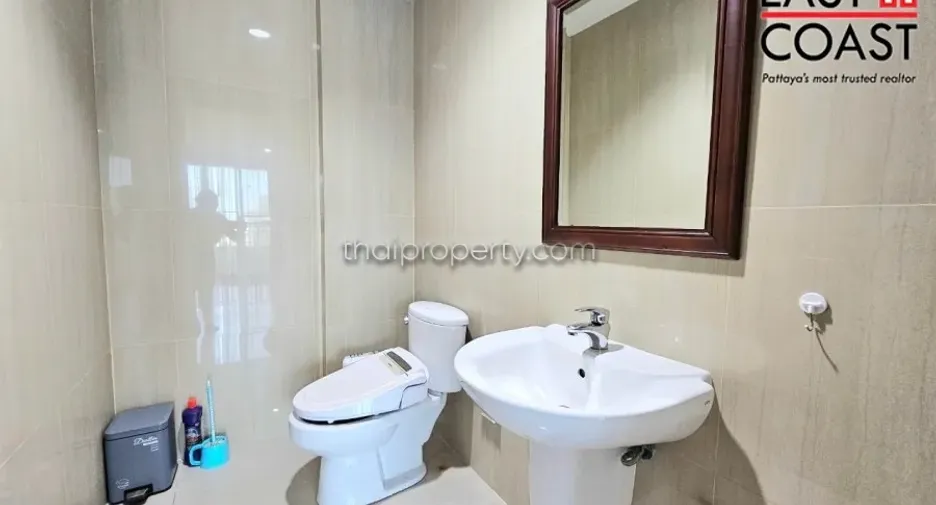 For rent 2 bedrooms condo in Bang Lamung, Chonburi