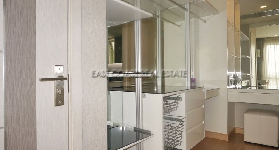 For rent 3 bedrooms condo in Central Pattaya, Pattaya