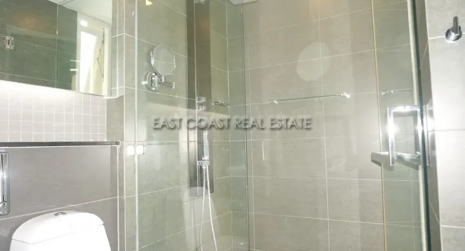 For rent 3 bedrooms condo in Bang Lamung, Chonburi