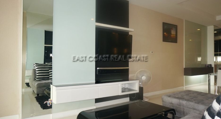 For rent 3 bedrooms condo in Central Pattaya, Pattaya
