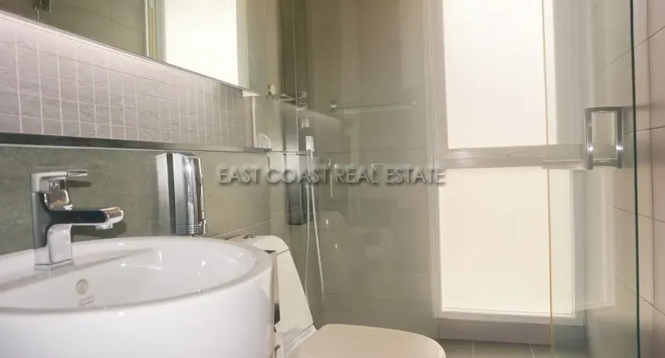 For rent 3 bedrooms condo in Bang Lamung, Chonburi
