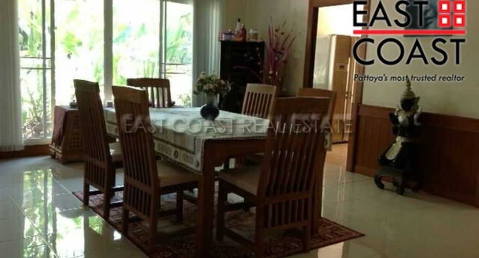 For rent 3 bedrooms house in East Pattaya, Pattaya