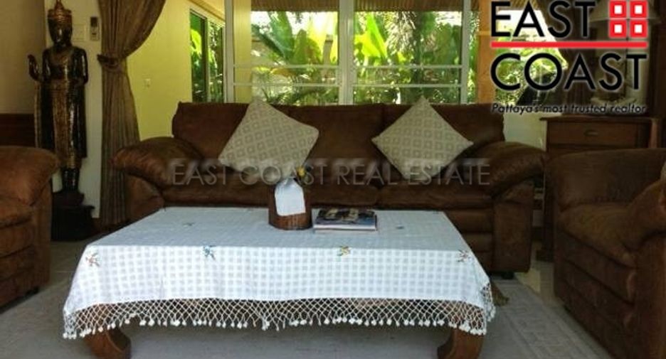 For rent 3 bedrooms house in East Pattaya, Pattaya