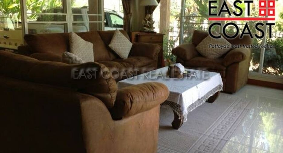 For rent 3 bedrooms house in East Pattaya, Pattaya