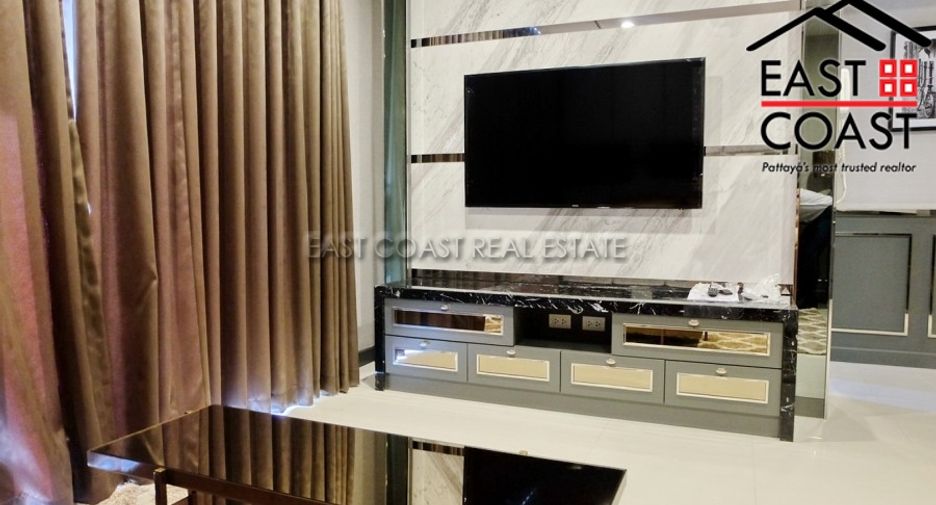 For rent 2 bedrooms condo in North Pattaya, Pattaya