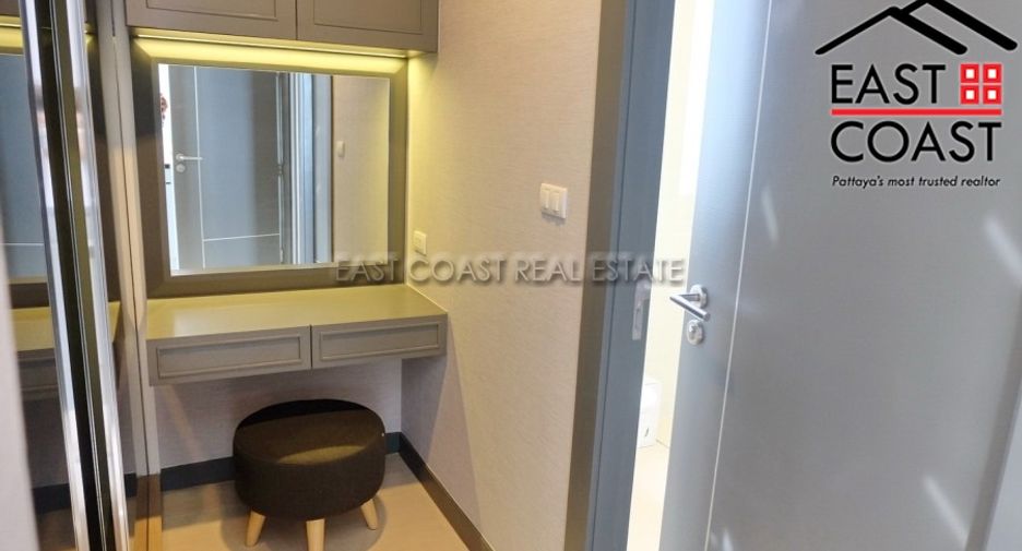 For rent 2 bedrooms condo in North Pattaya, Pattaya