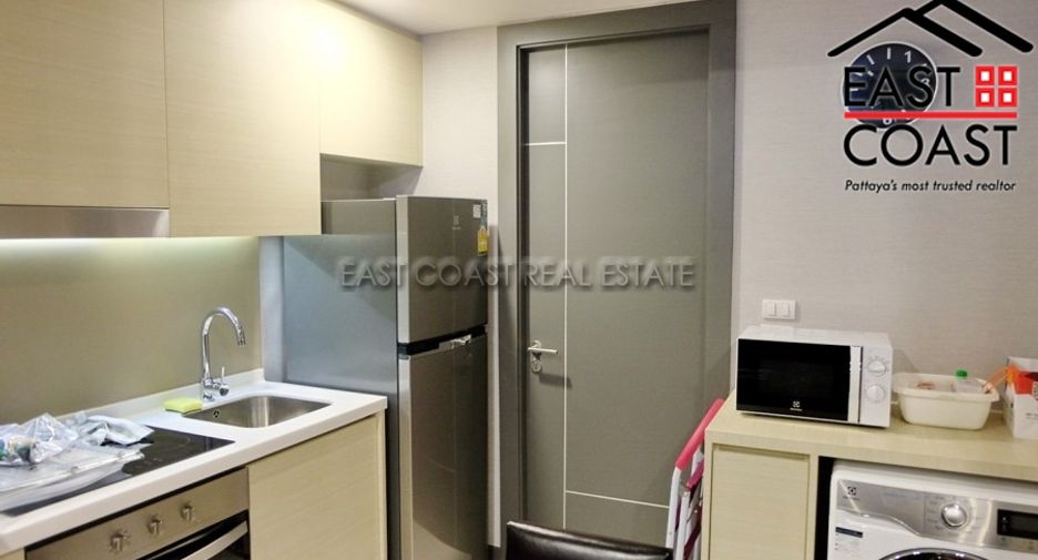For rent 2 bedrooms condo in North Pattaya, Pattaya