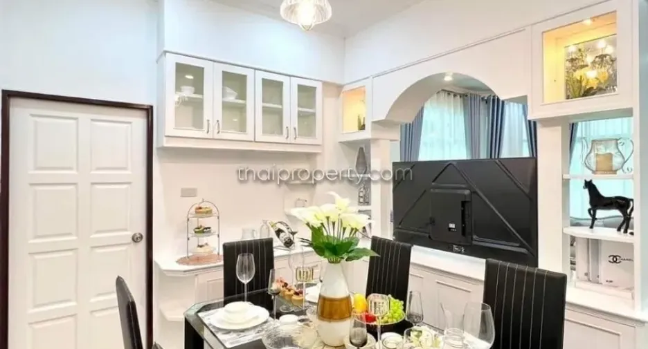 For rent 3 bedrooms house in Bang Lamung, Chonburi
