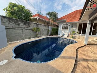 À louer 3 chambres maison à Bang Lamung, Chonburi