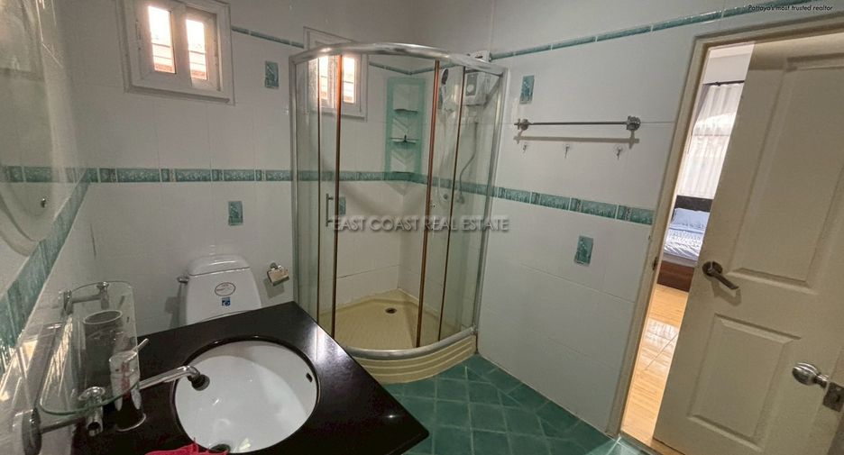 For rent 3 bedrooms house in South Pattaya, Pattaya