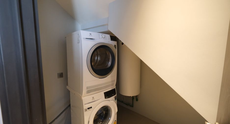 For rent and for sale 2 bedrooms condo in Khlong Toei, Bangkok