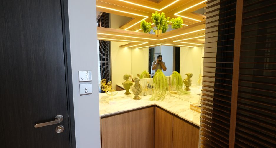 For rent and for sale 2 bedrooms condo in Khlong Toei, Bangkok